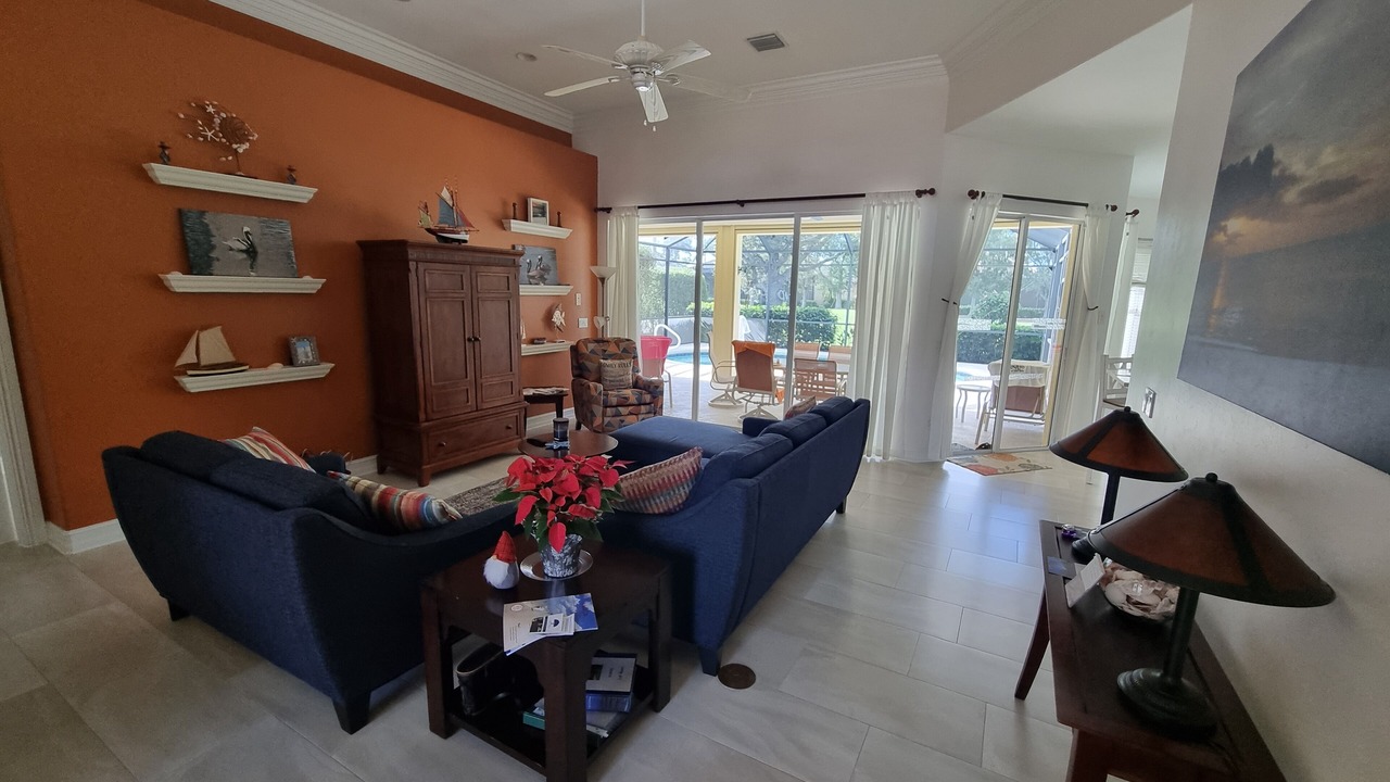 Photo of Livingroom in Masters Reserve