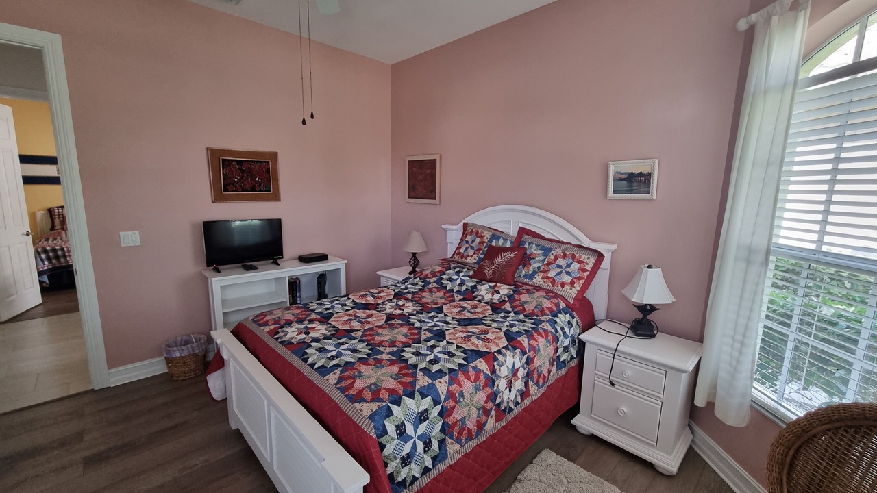 Photo of Bedroom in Masters Reserve