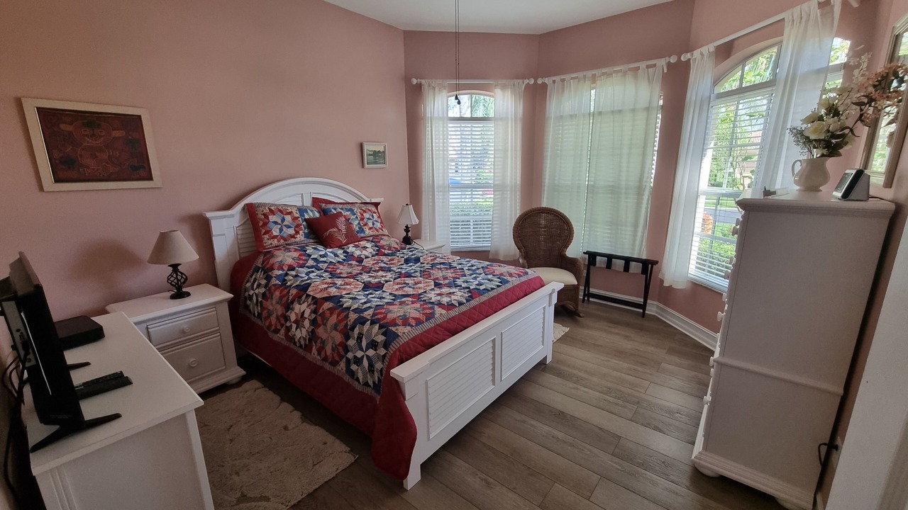 Photo of Bedroom in Masters Reserve
