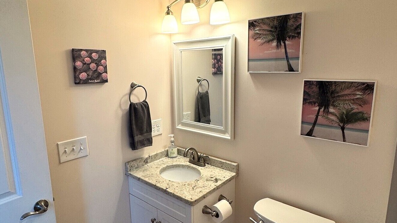 Photo of Bathroom in Edisto Island