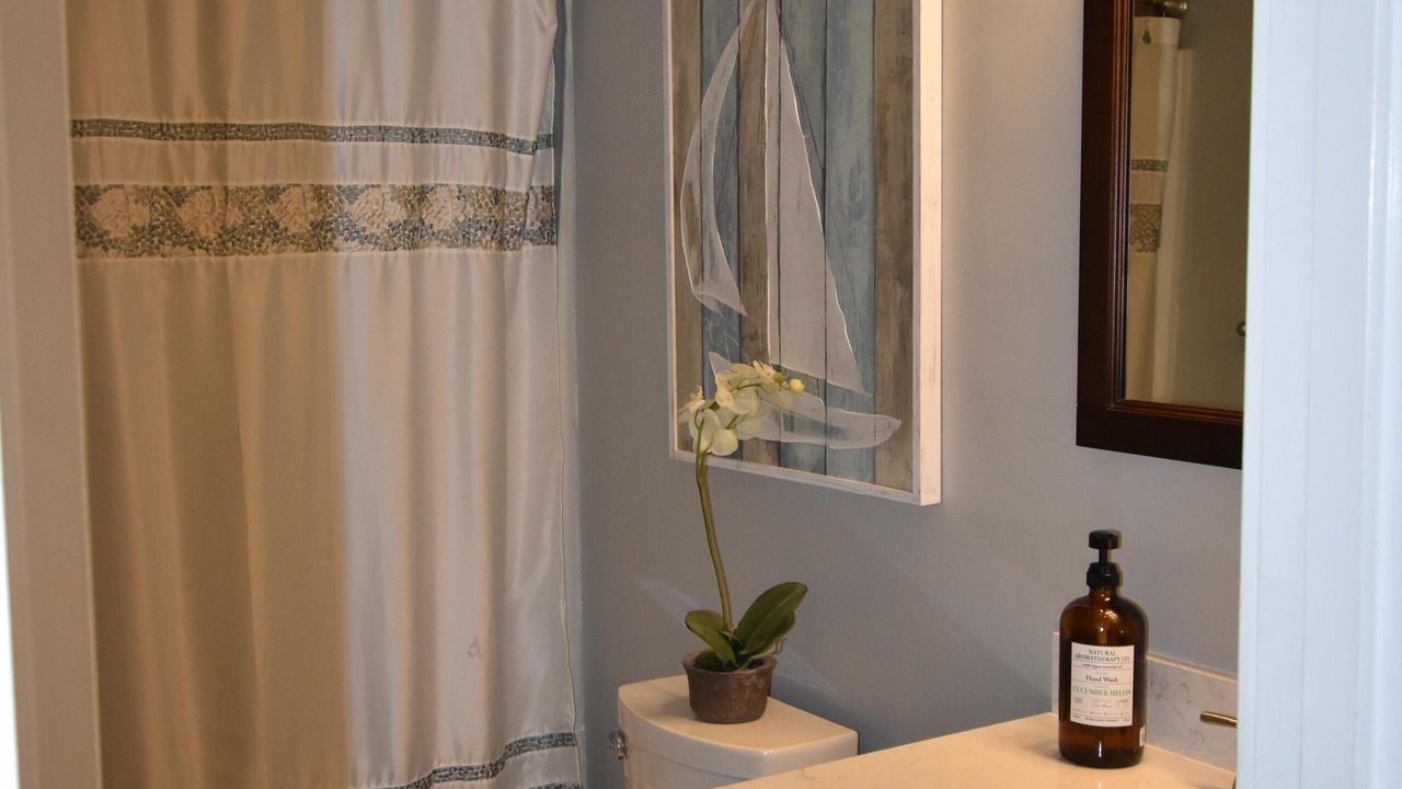 Photo of Bathroom in Surfside Beach
