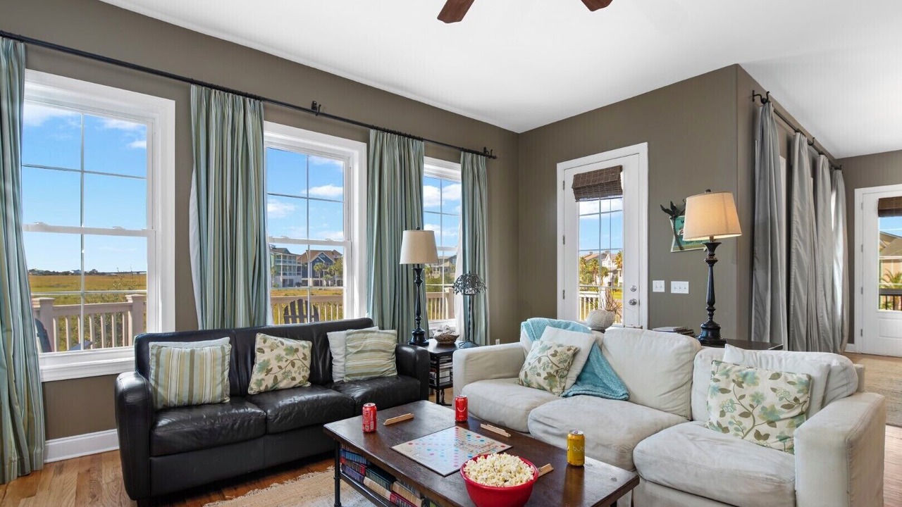 Photo of Livingroom in Beachwalk