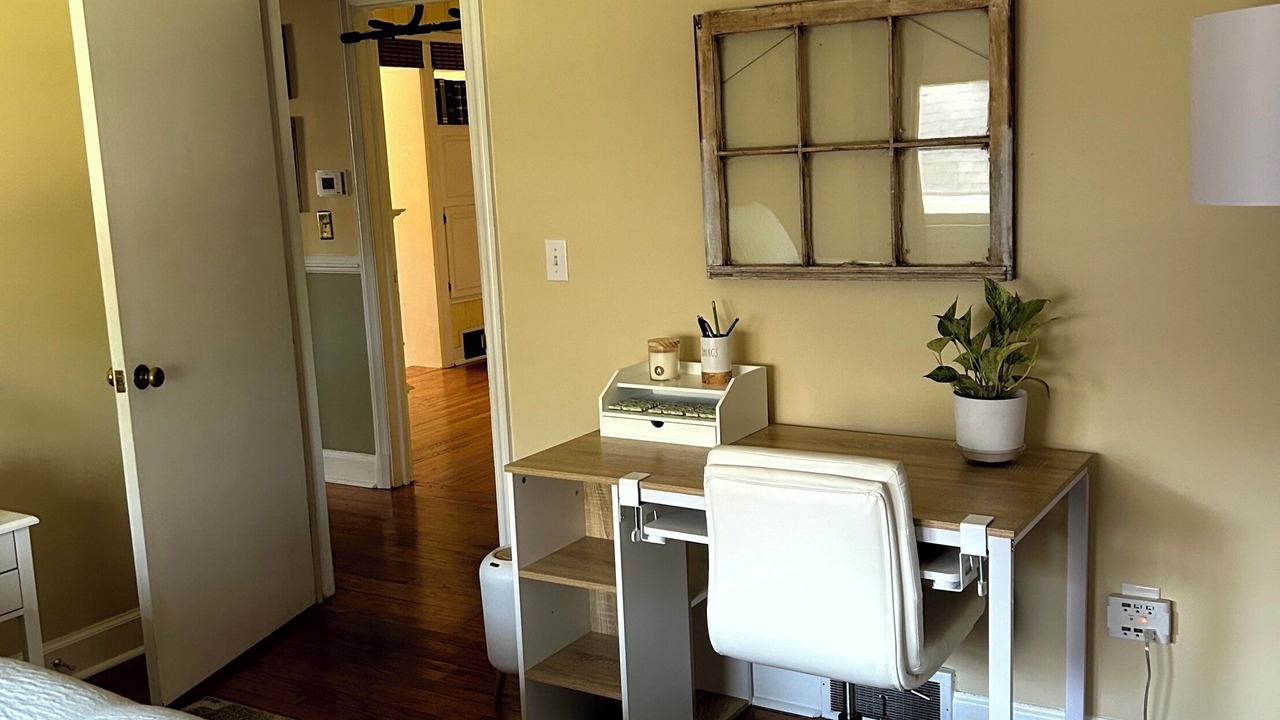 Photo of Bedroom in Augusta