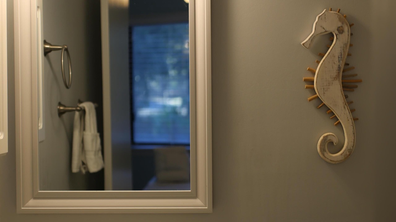 Photo of Bathroom in Folly Field