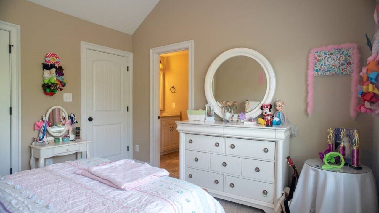 Photo of Bedroom in Riverwood Plantation