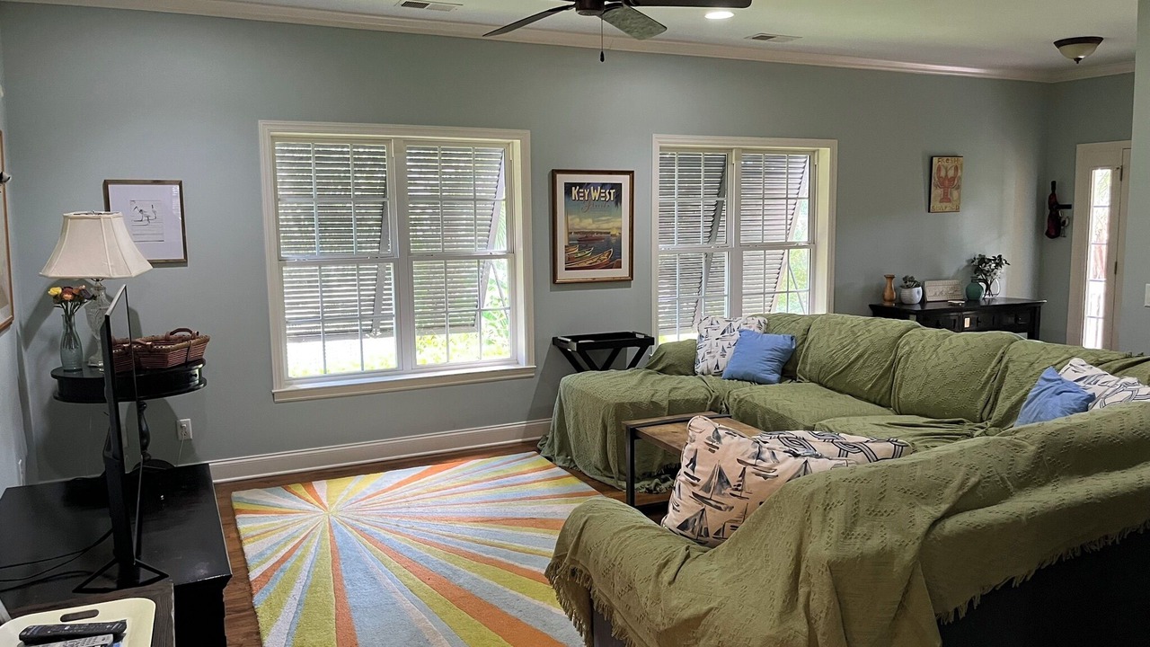 Photo of Livingroom in Oceanmarsh Subdivision