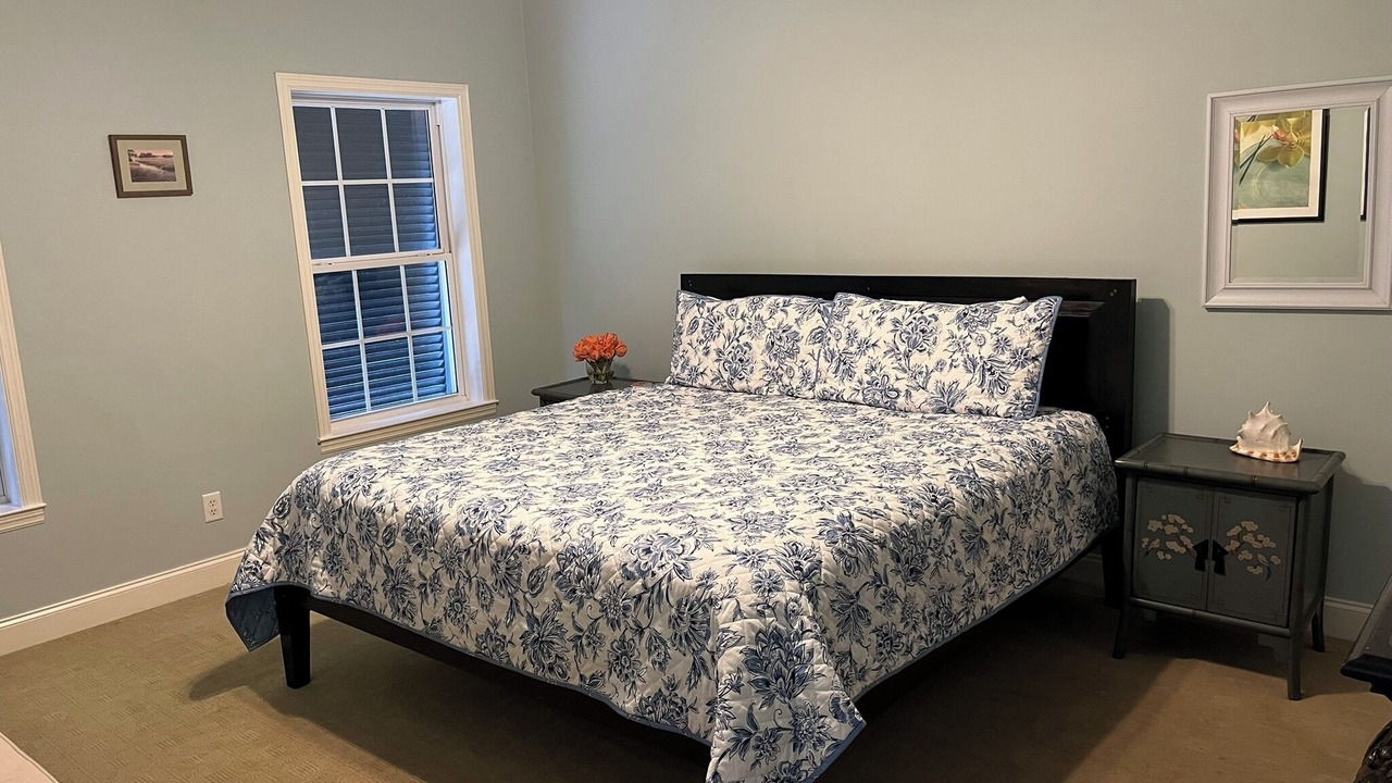 Photo of Bedroom in Oceanmarsh Subdivision