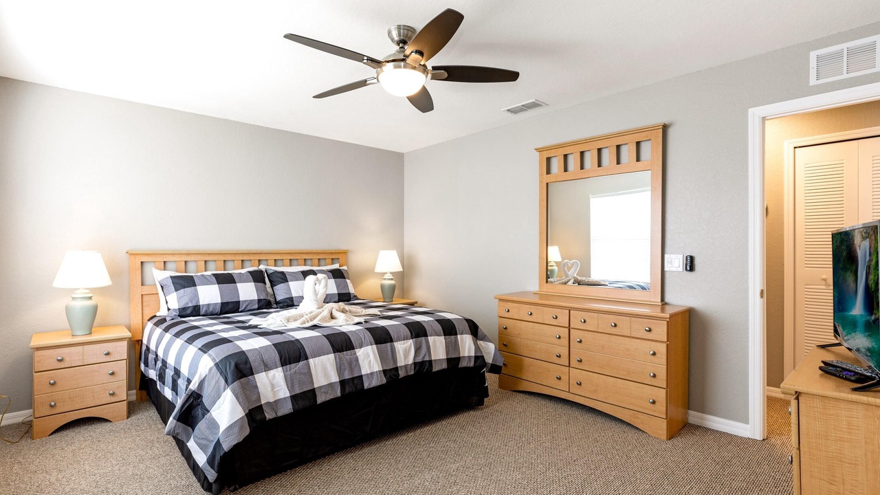 Photo of Bedroom in Regal Palms
