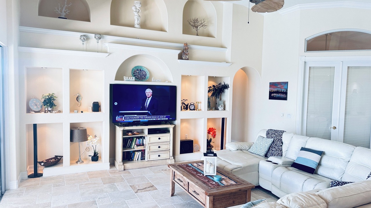 Photo of Livingroom in Mariner