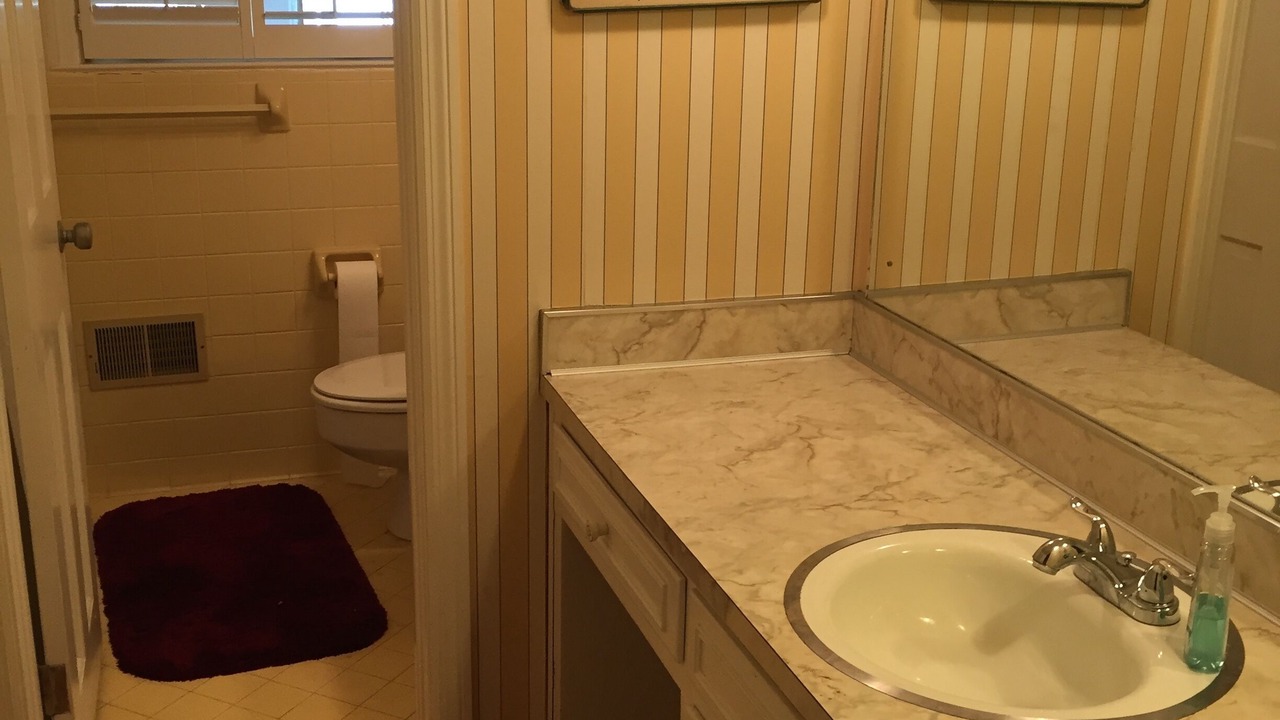 Photo of Bathroom in Martin