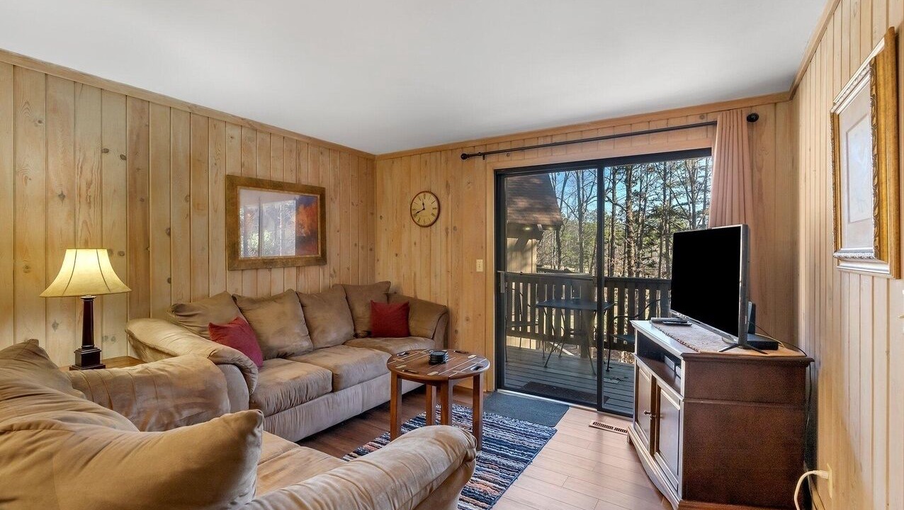 Photo of Livingroom in Salem