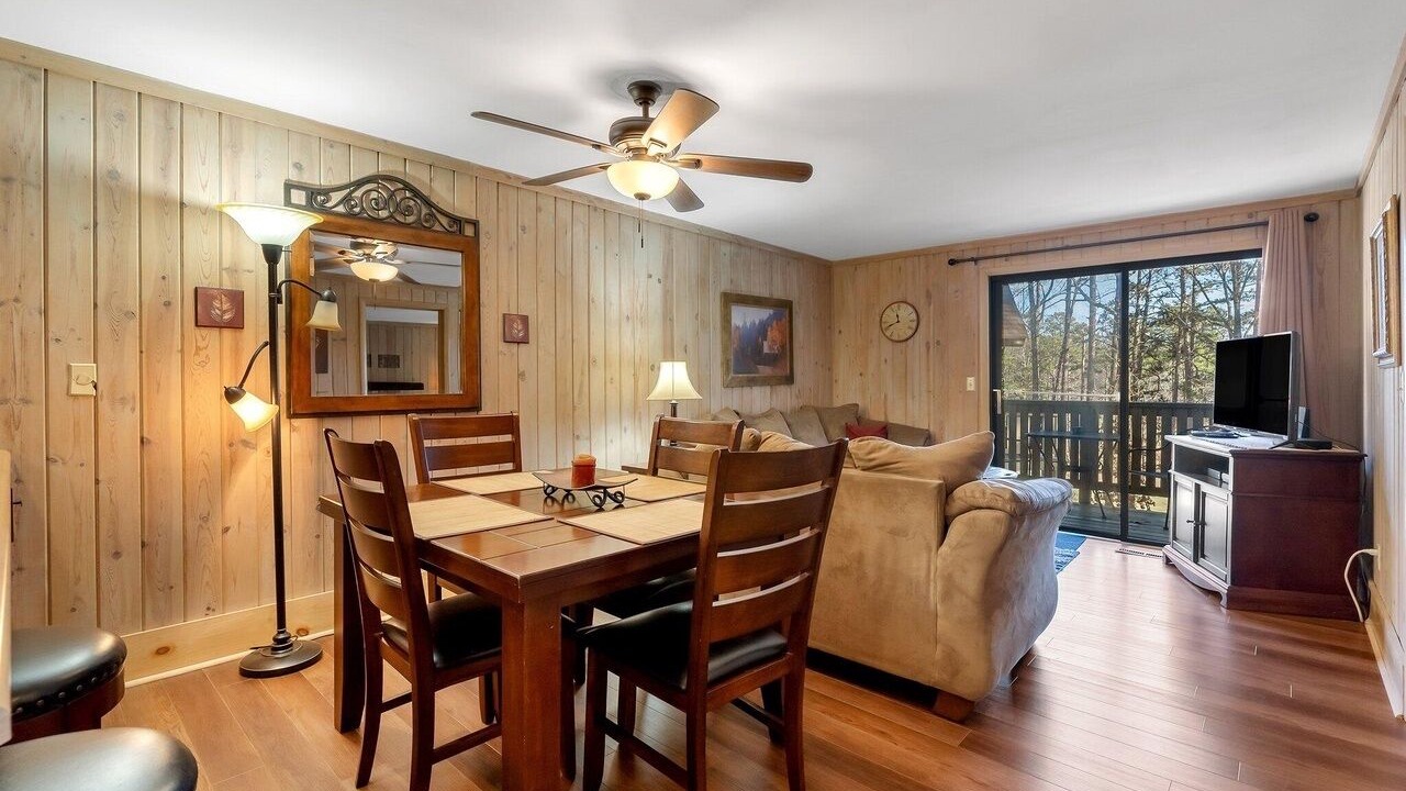 Photo of Livingroom in Salem