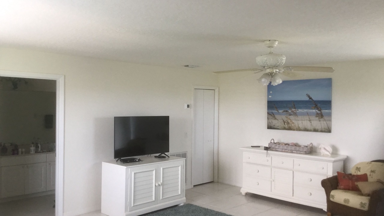 Photo of Livingroom in Melbourne Beach