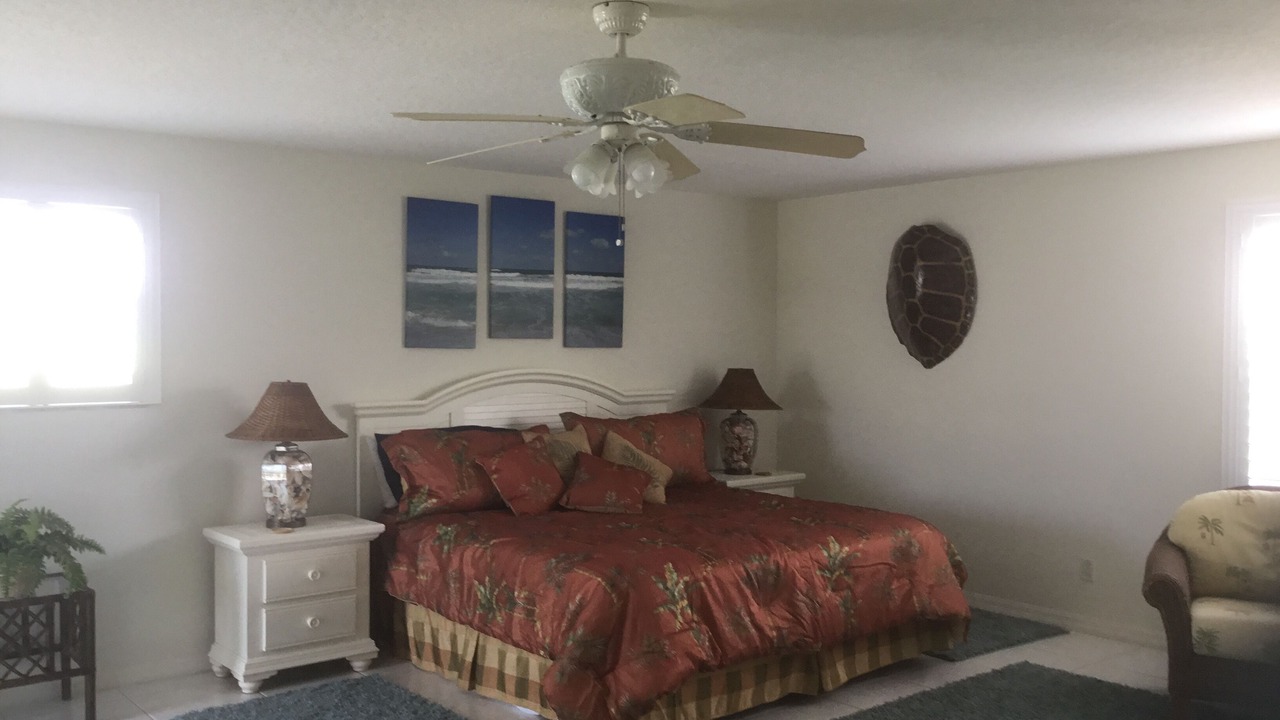 Photo of Bedroom in Melbourne Beach