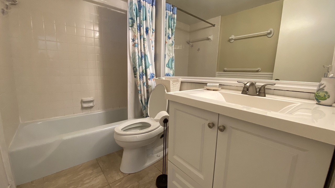 Photo of Bathroom in Central Beach