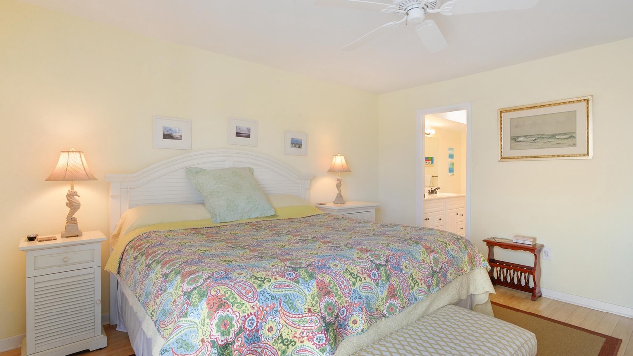 Photo of Bedroom in Oceanmarsh Subdivision