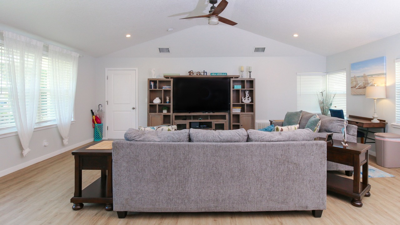 Photo of Livingroom in Melbourne Beach