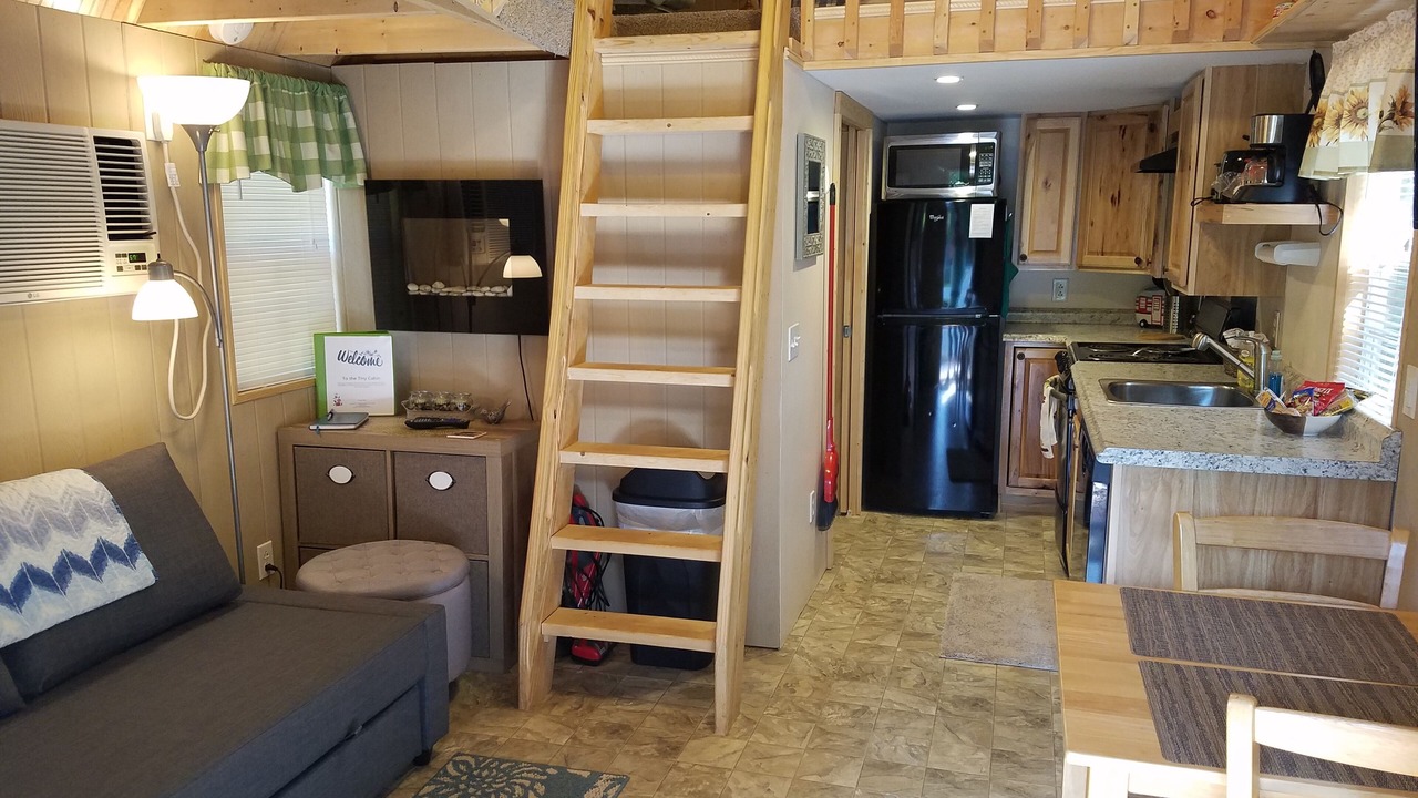 Photo of Livingroom in Salem