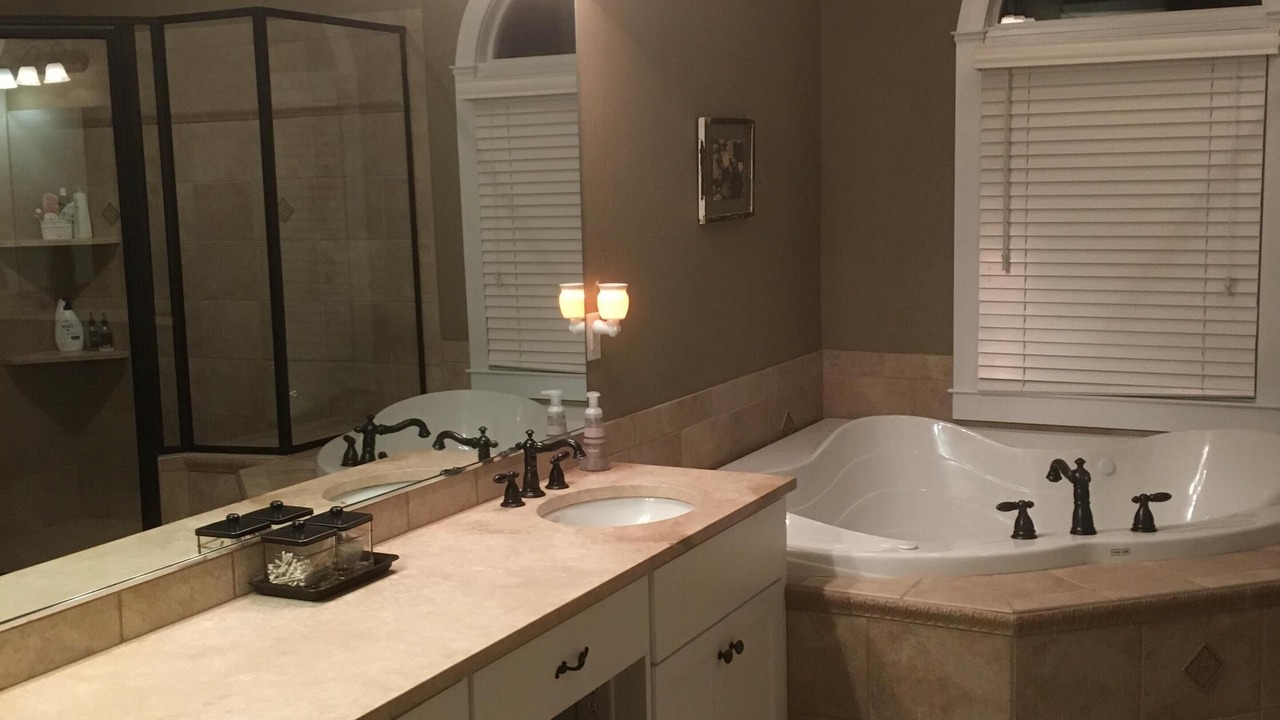 Photo of Bathroom in Jones Creek Plantation