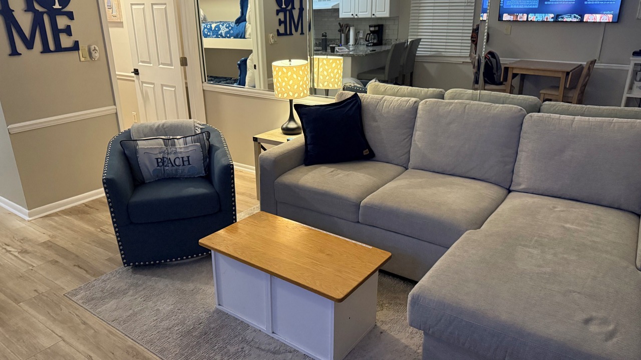 Photo of Livingroom in North Forest Beach