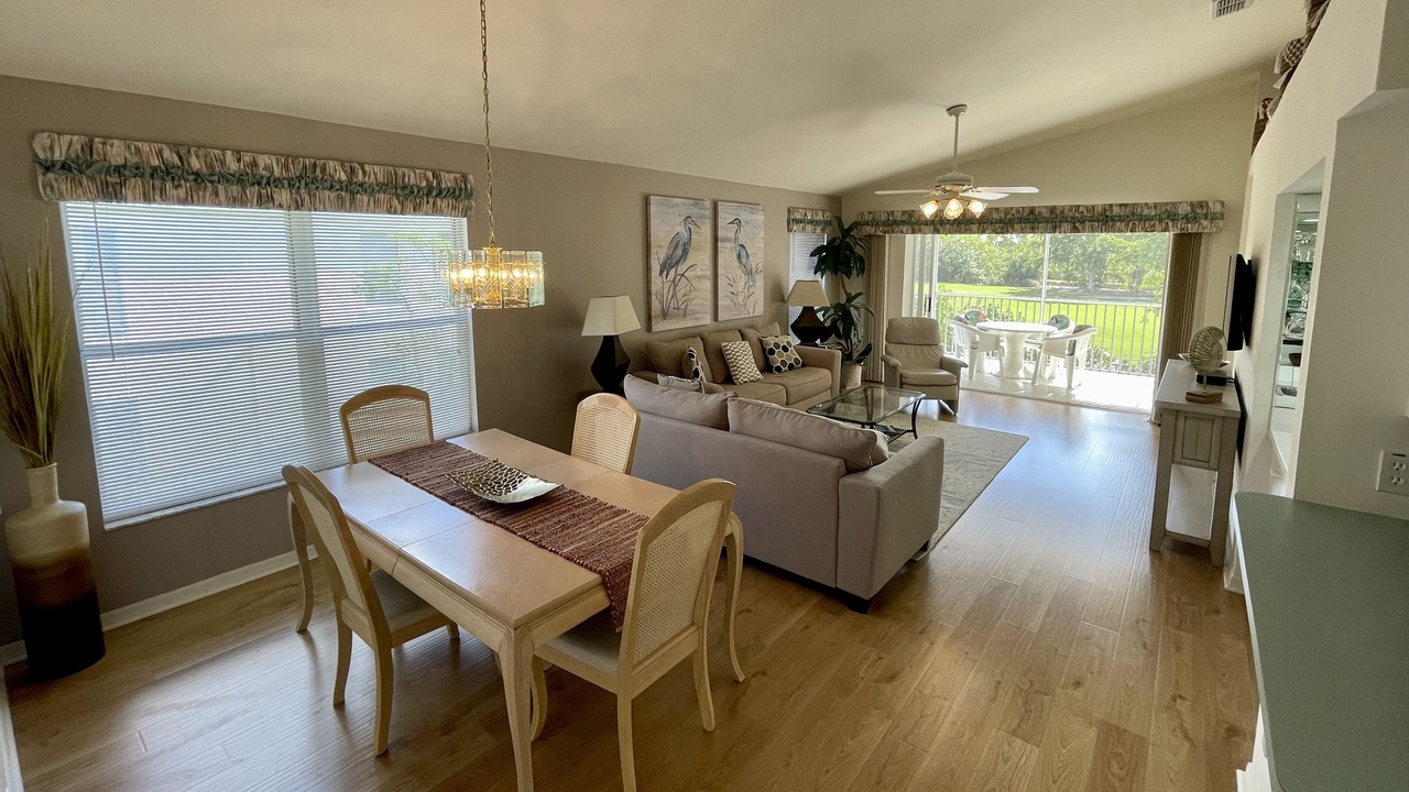 Photo of Livingroom in Hammock Bay