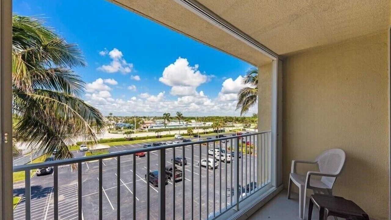 Photo of Others in Hutchinson Island South