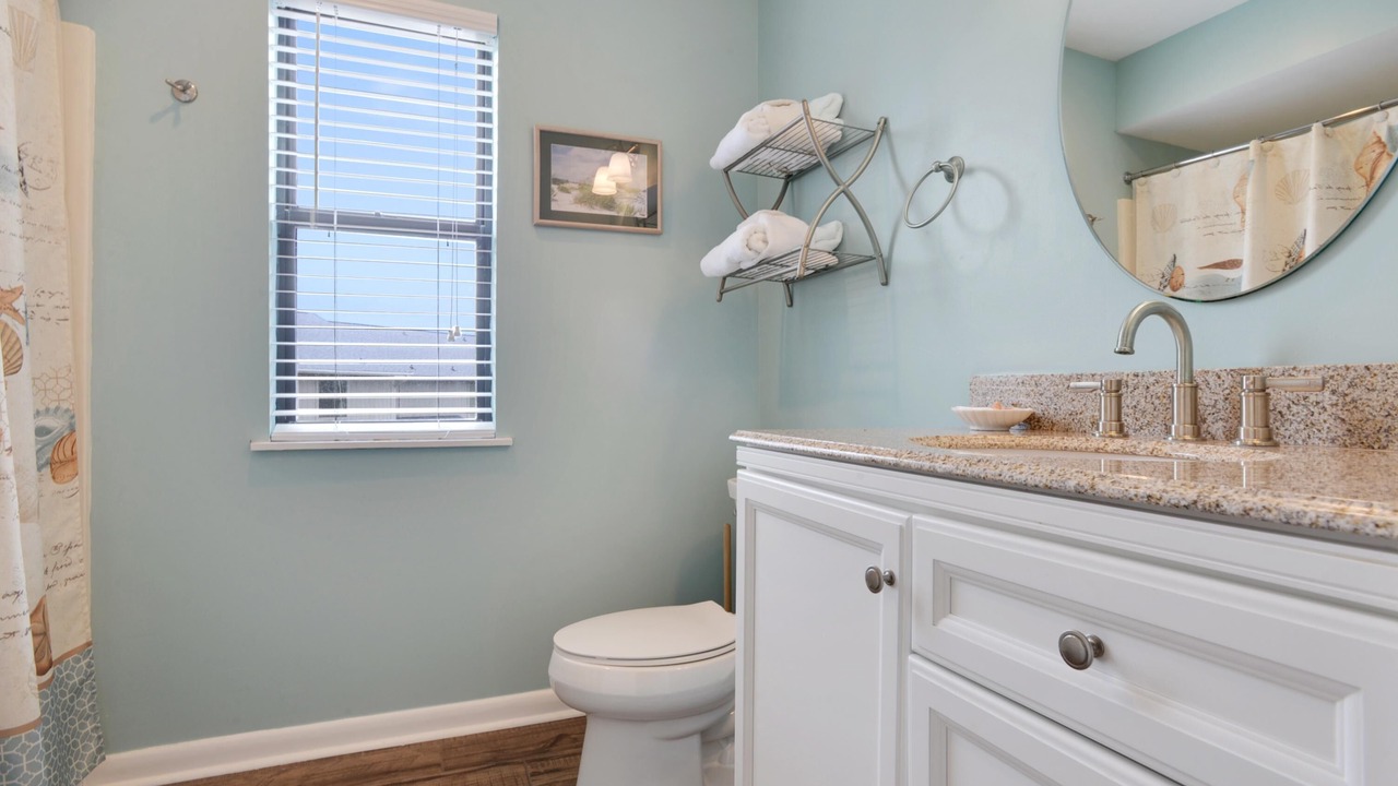 Photo of Bathroom in Oceanmarsh Subdivision