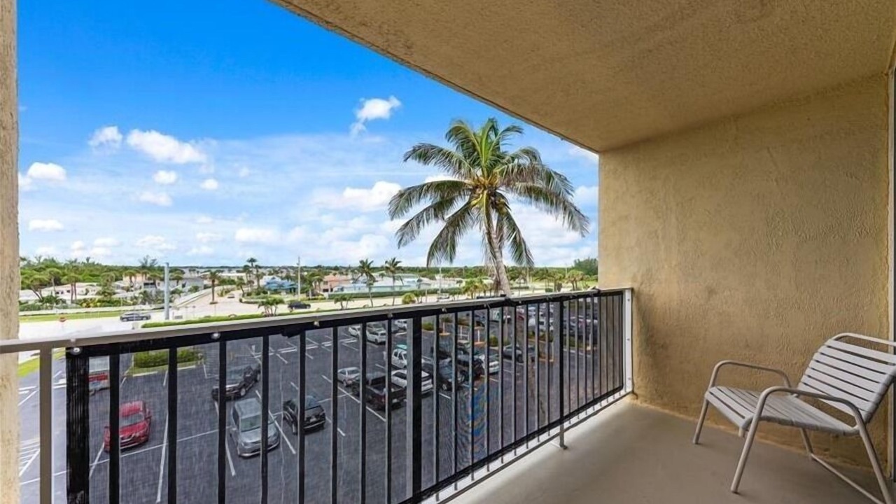 Photo of Others in Hutchinson Island South