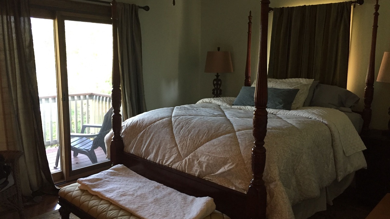 Photo of Bedroom in Seneca