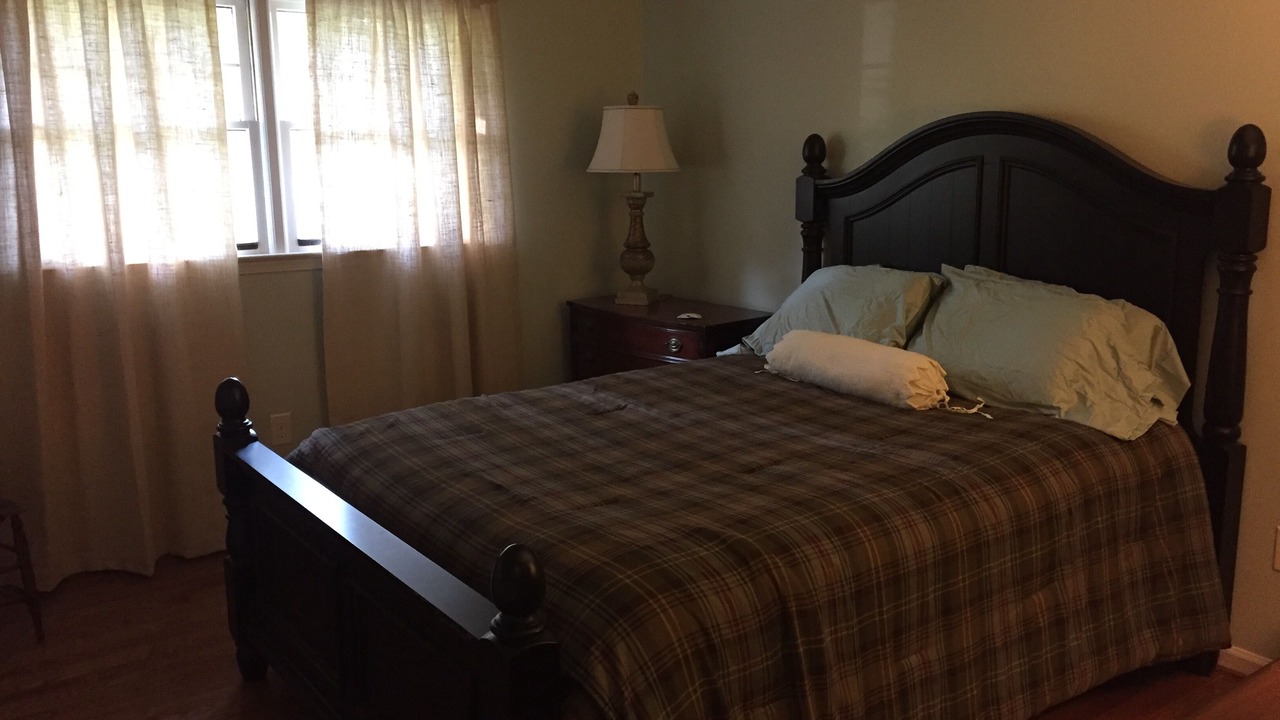 Photo of Bedroom in Seneca