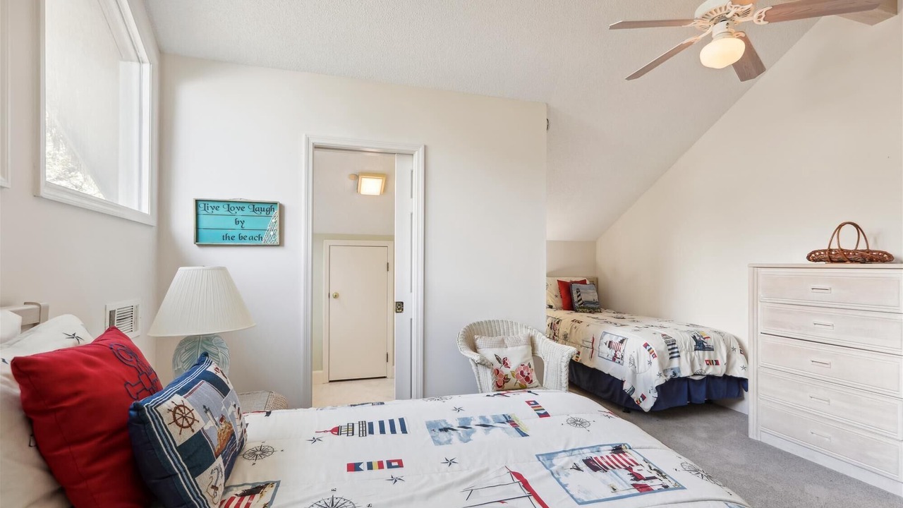 Photo of Bedroom in Oceanside