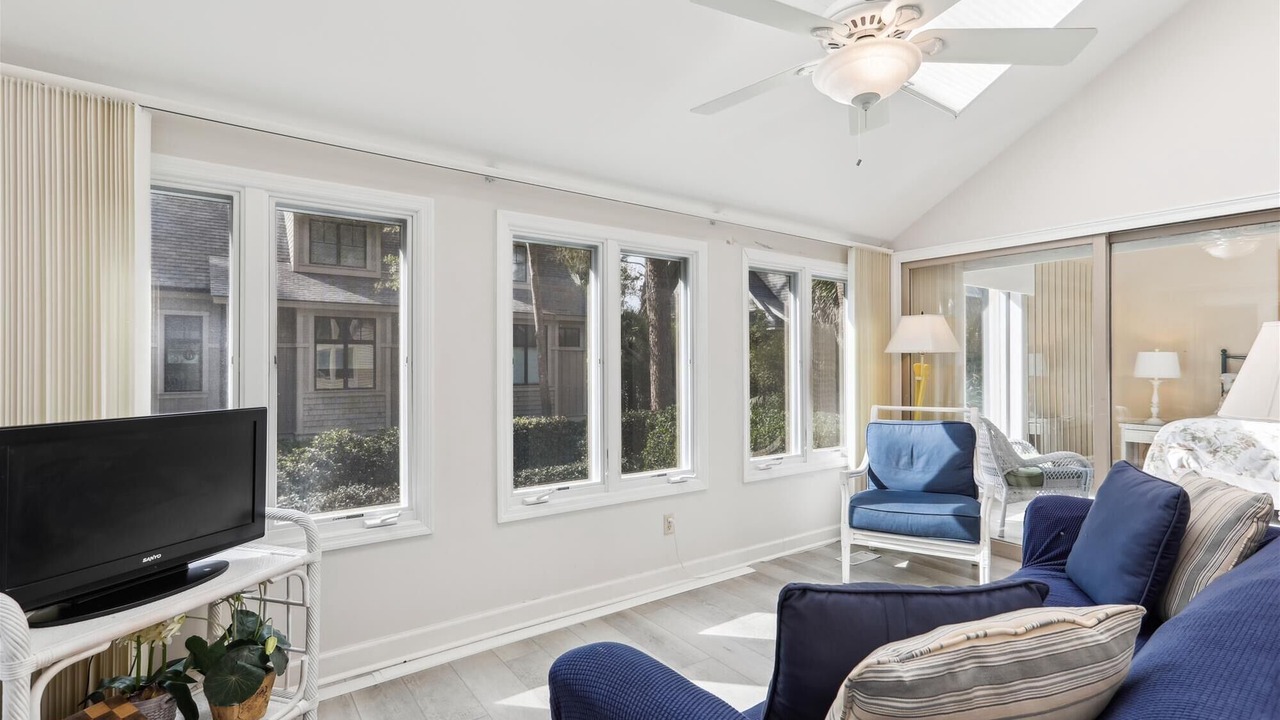 Photo of Bedroom in Oceanside