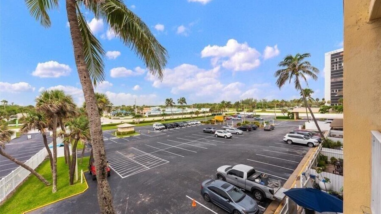 Photo of Others in Hutchinson Island South