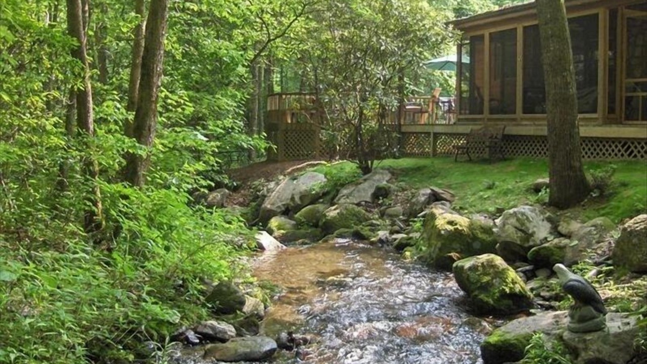 Photo of Outdoor in Hayesville