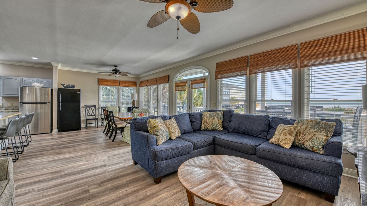 Photo of Livingroom in Long Bay Estates