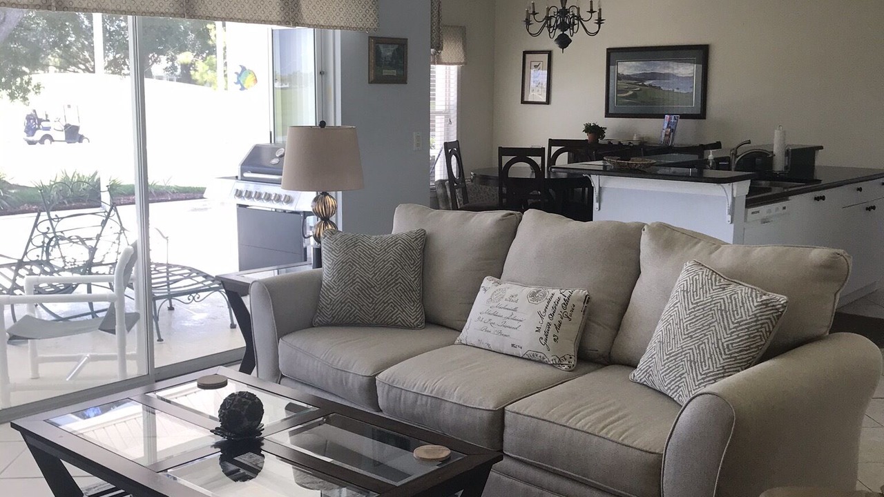 Photo of Livingroom in Falcons Glen