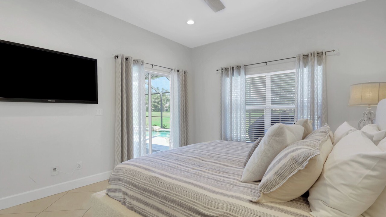Photo of Bedroom in Falcons Glen