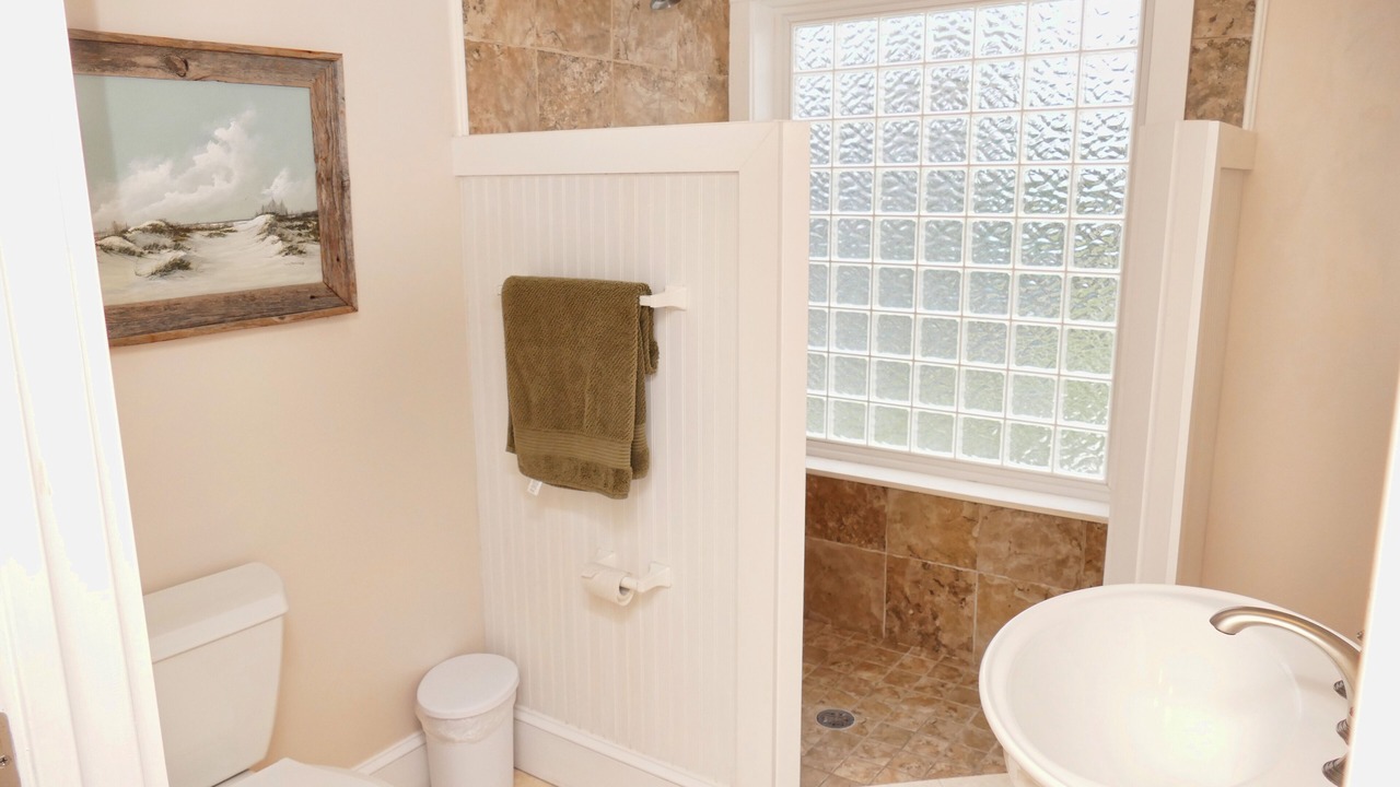 Photo of Bathroom in Tybee Island