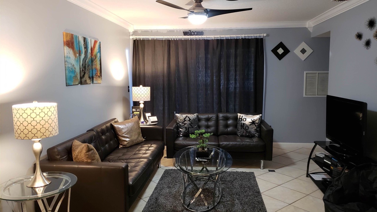 Photo of Livingroom in Ventura