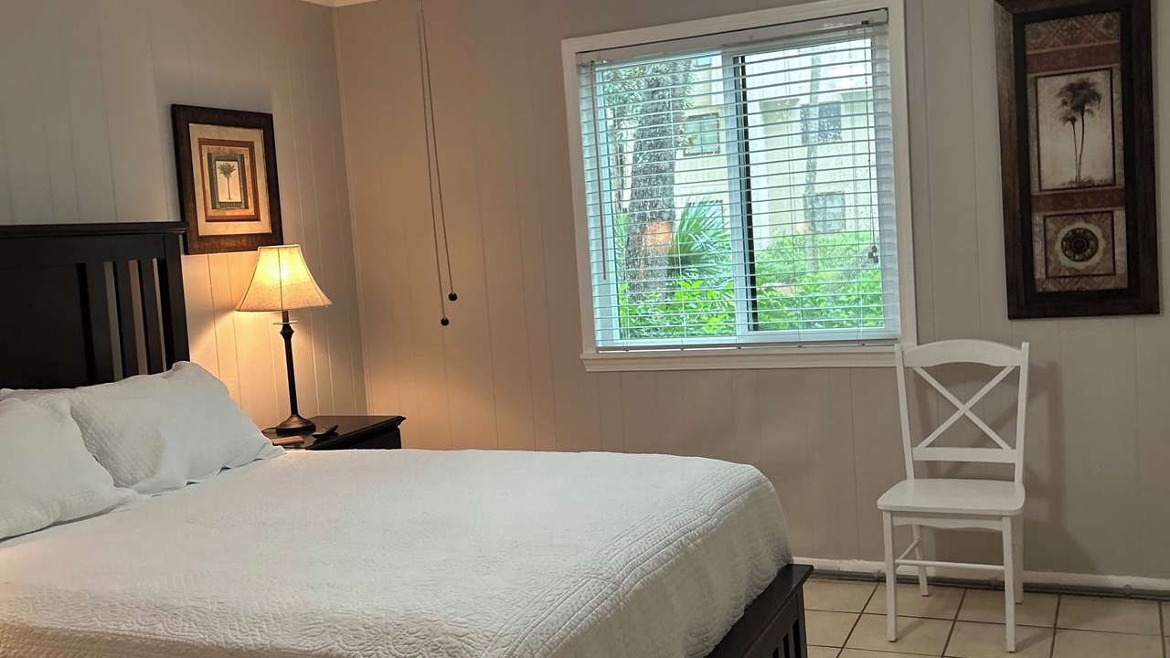 Photo of Bedroom in North Forest Beach