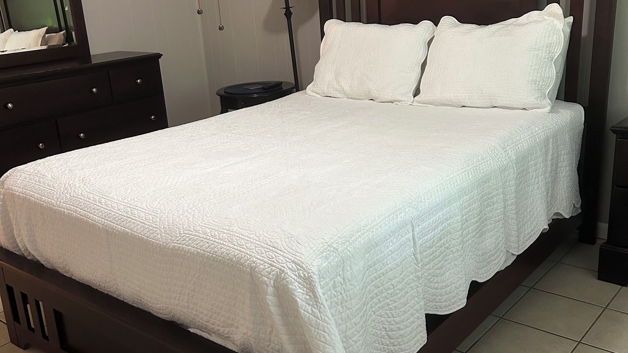 Photo of Bedroom in North Forest Beach