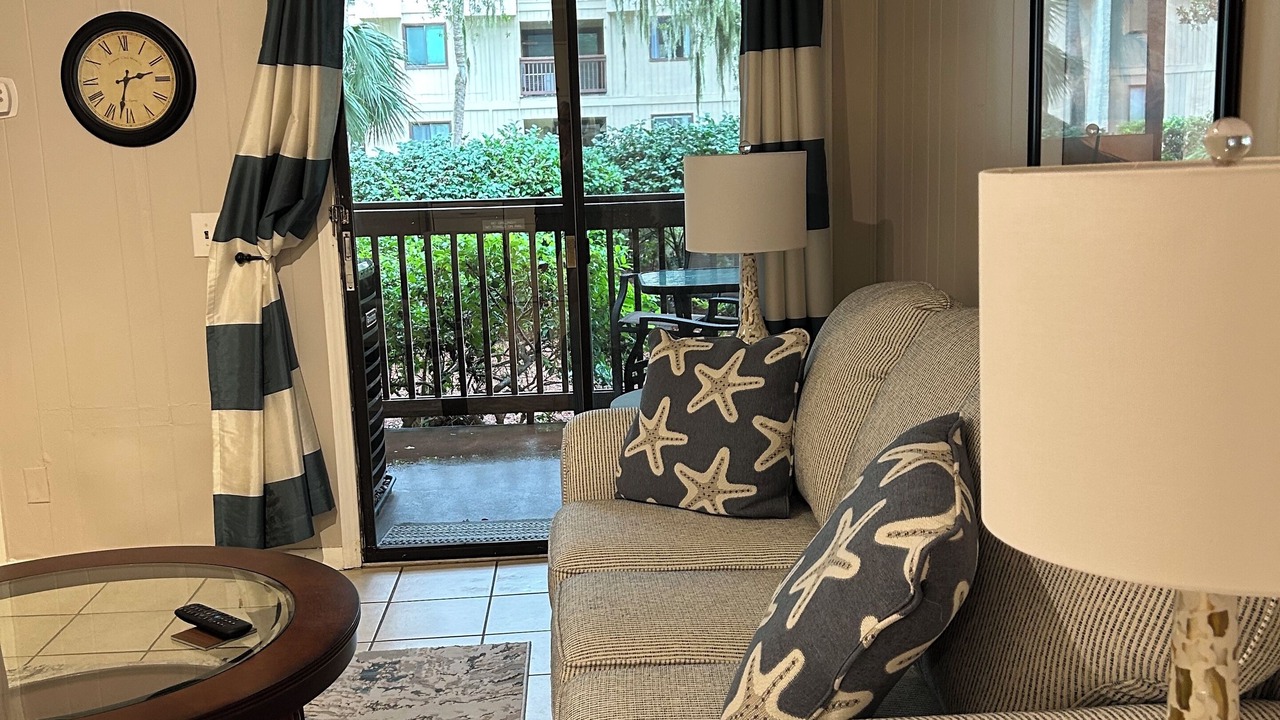 Photo of Livingroom in North Forest Beach