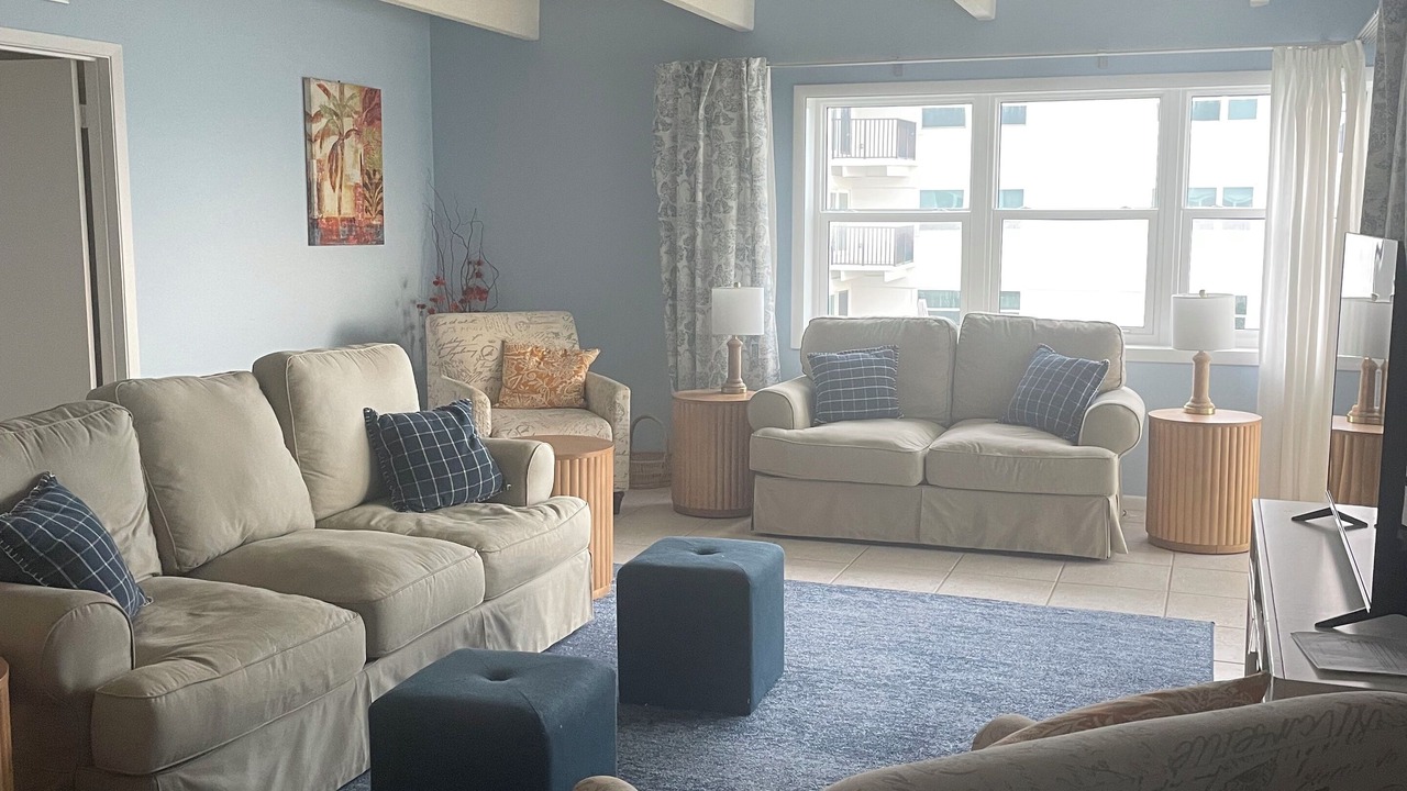 Photo of Livingroom in Central Beach