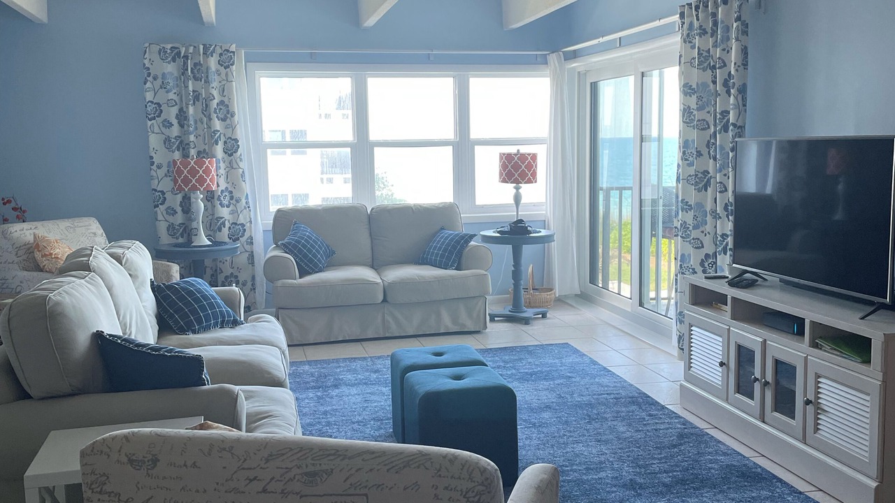 Photo of Livingroom in Central Beach