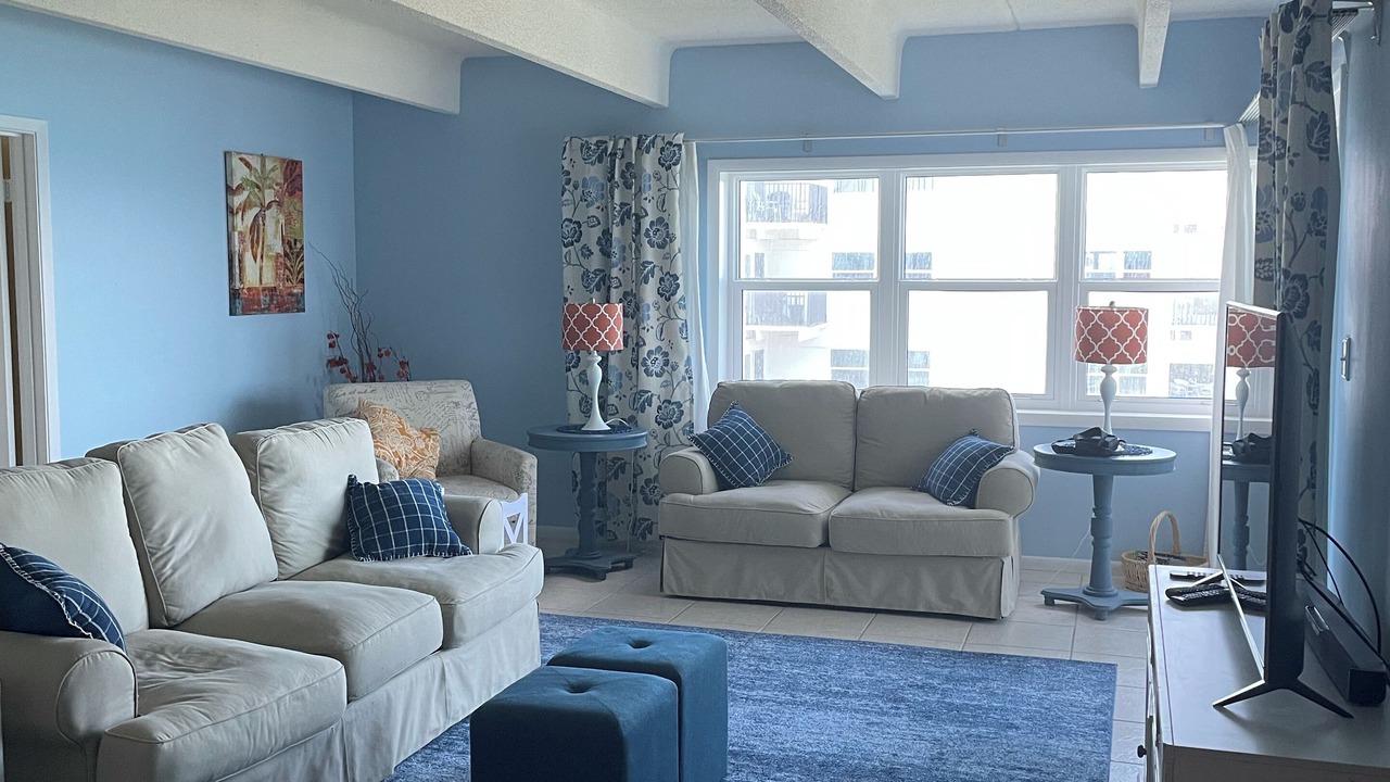 Photo of Livingroom in Central Beach