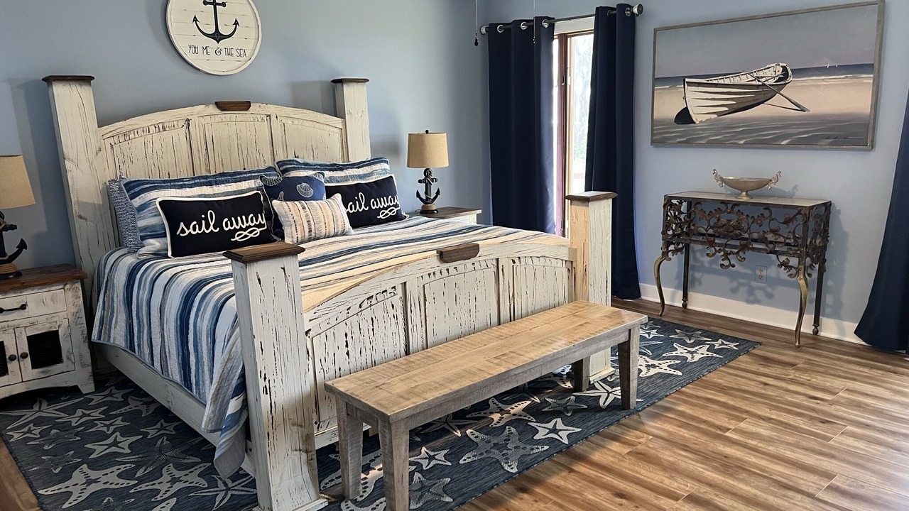 Photo of Bedroom in Midway