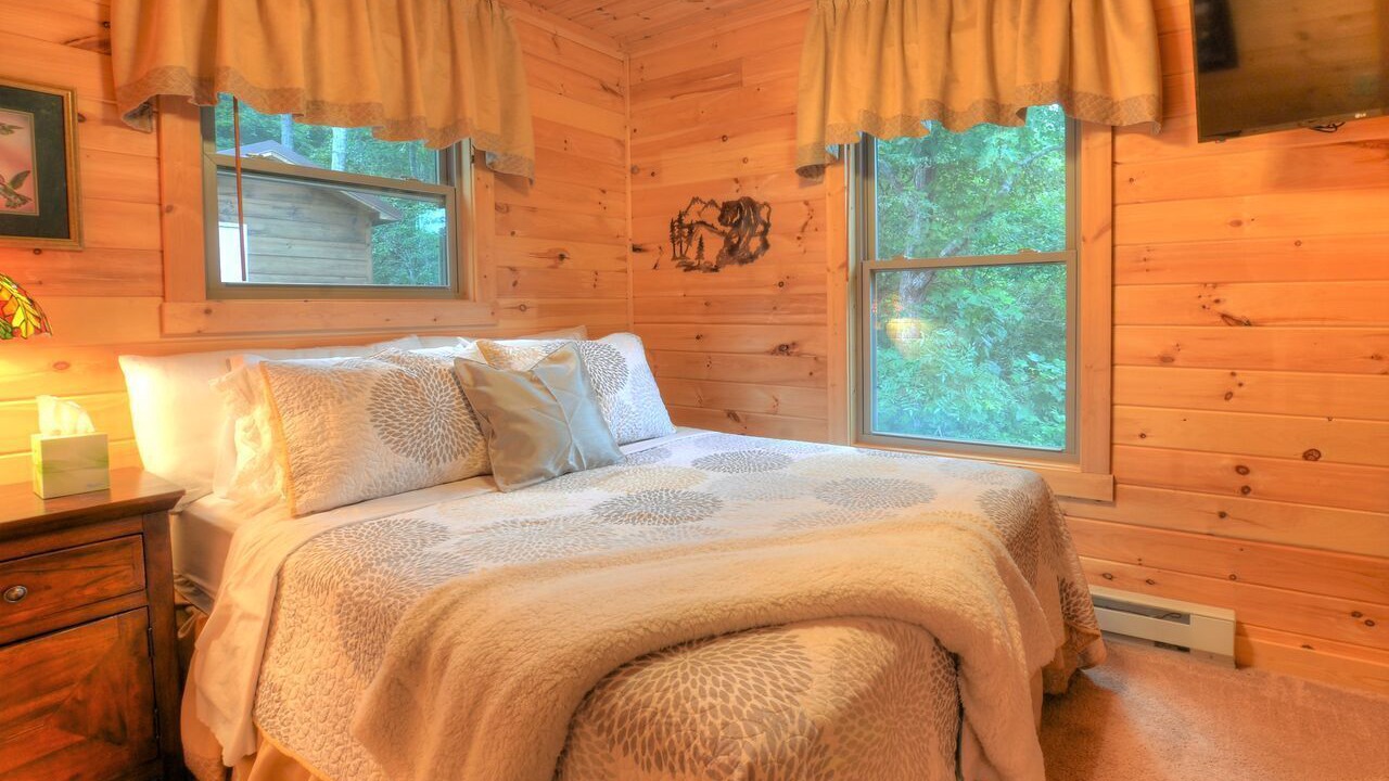 Photo of Bedroom in Stecoah