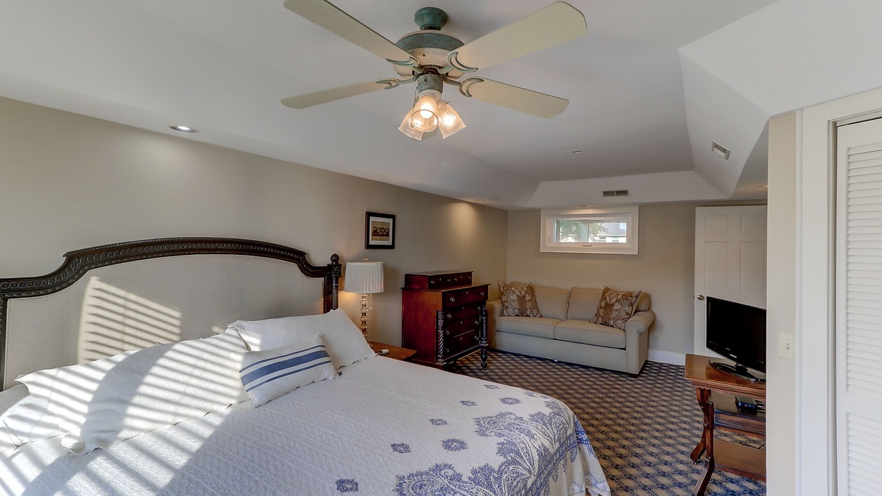 Photo of Bedroom in Edisto Island