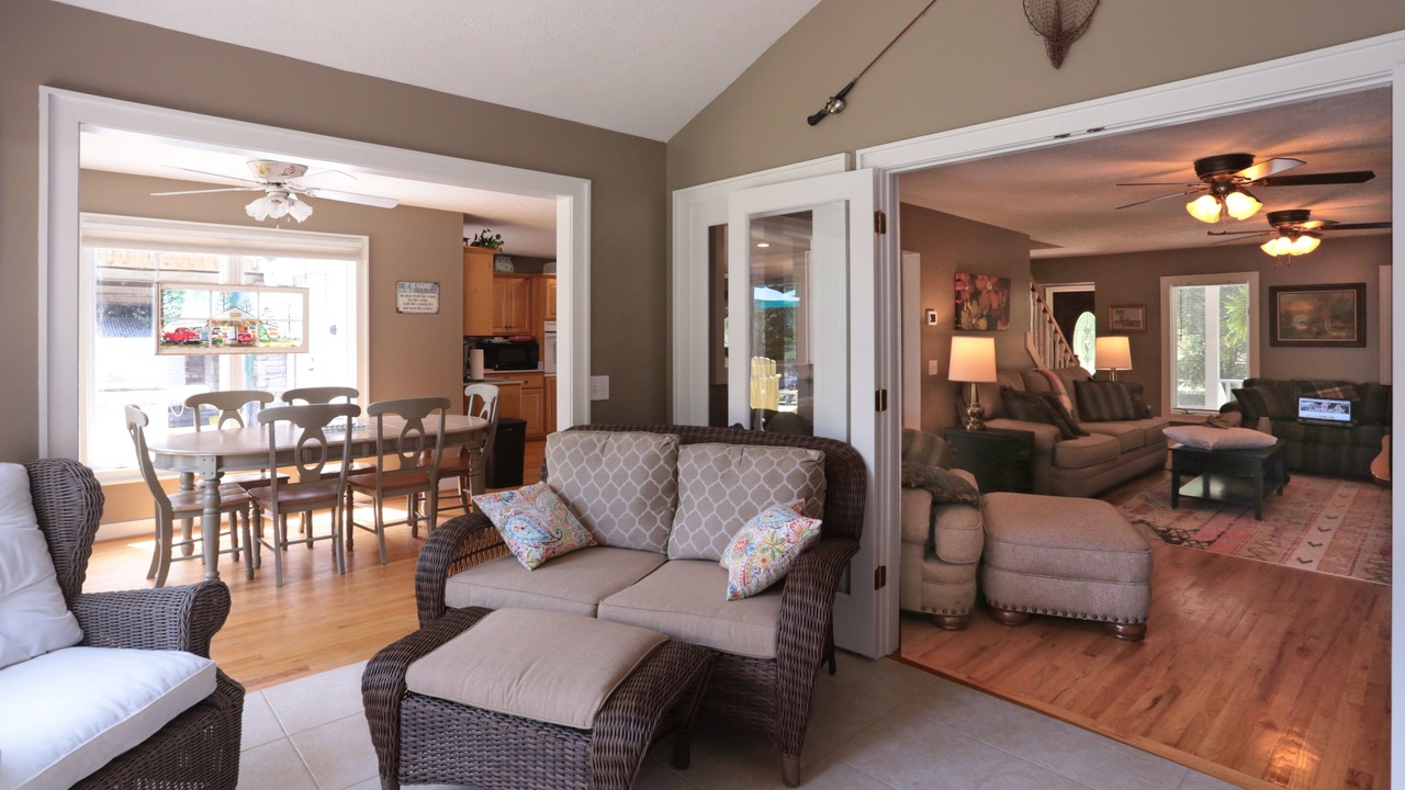 Photo of Livingroom in Townville