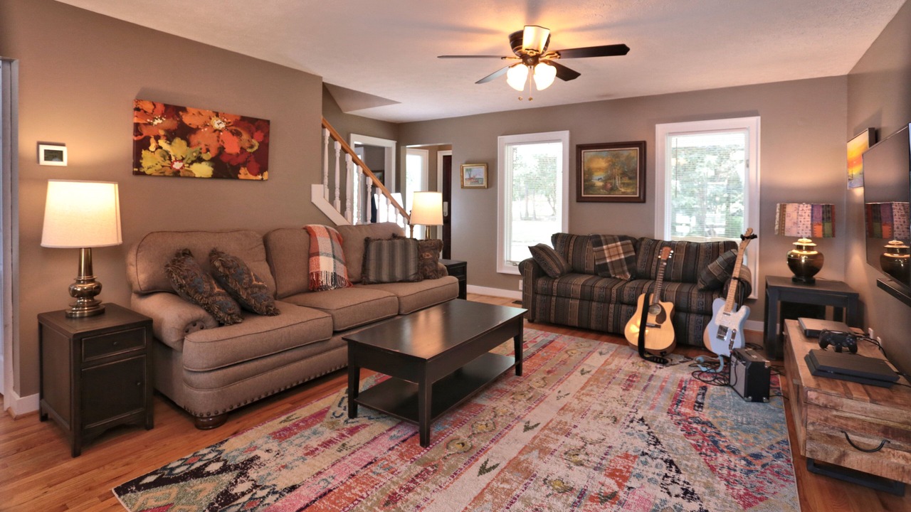 Photo of Livingroom in Townville